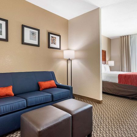 Comfort Inn & Suites Navasota Exterior photo